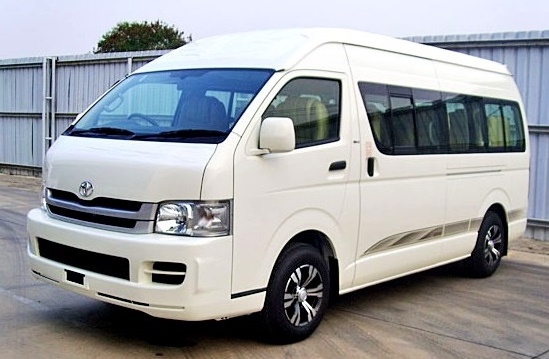 toyota 10 passenger van